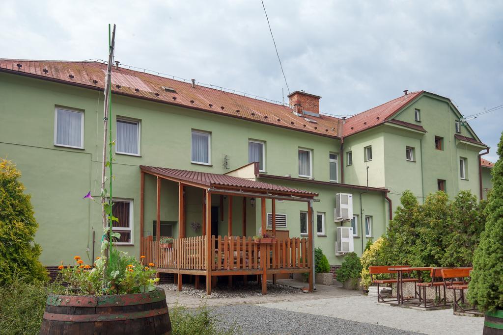 Penzion Central Зволен Экстерьер фото