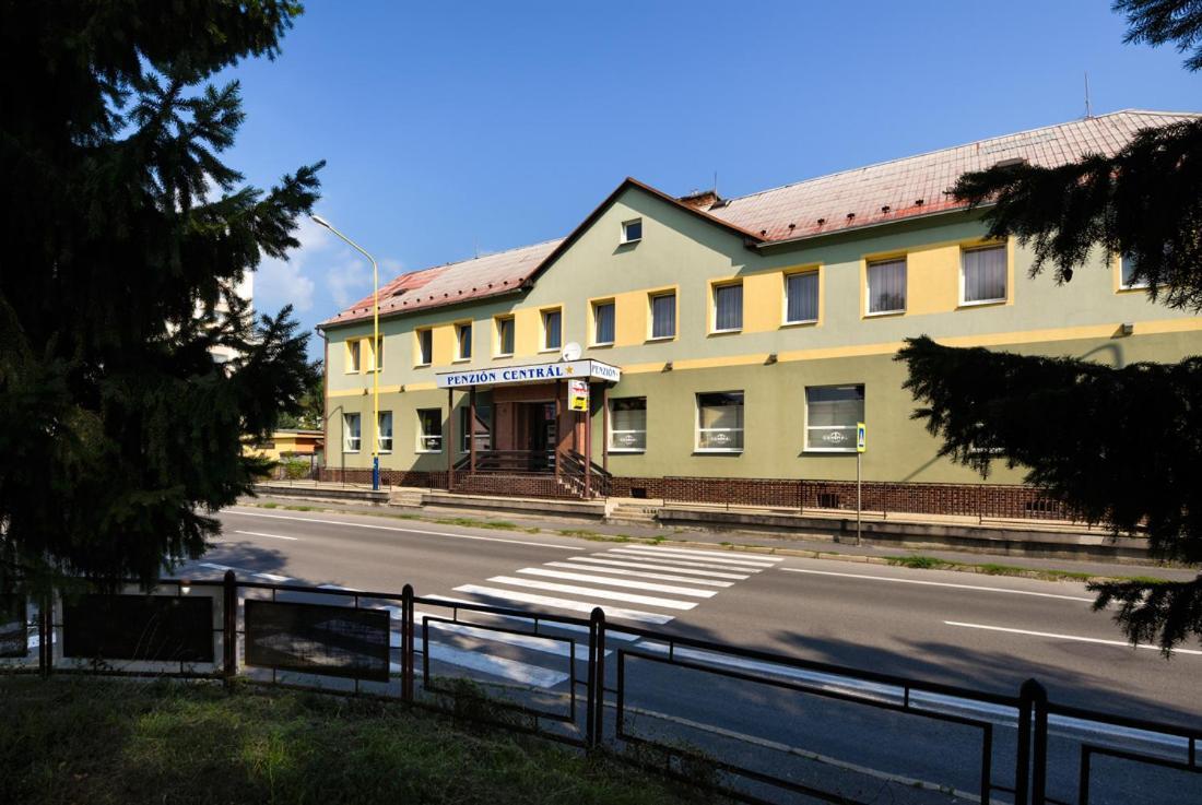 Penzion Central Зволен Экстерьер фото